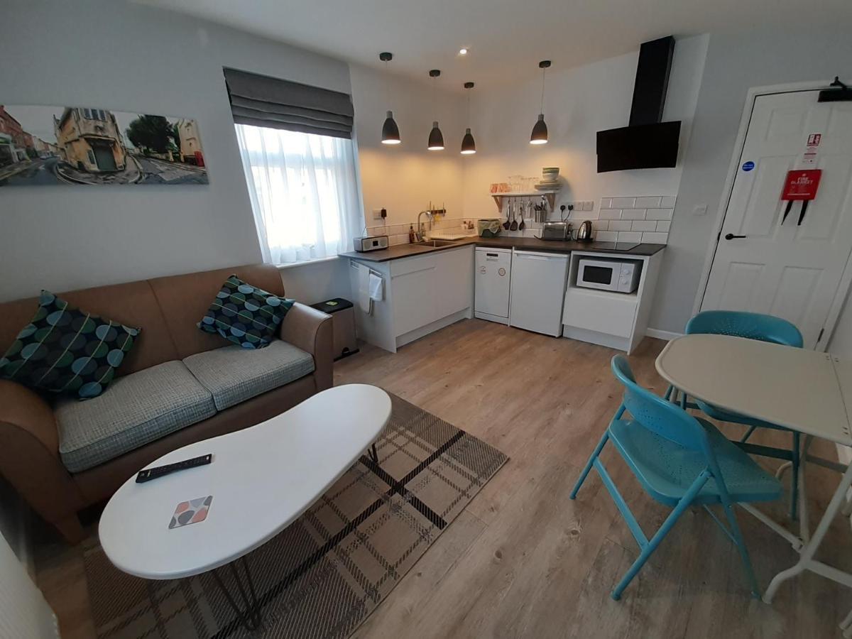 Cotswold Aparthotel ストラウド エクステリア 写真